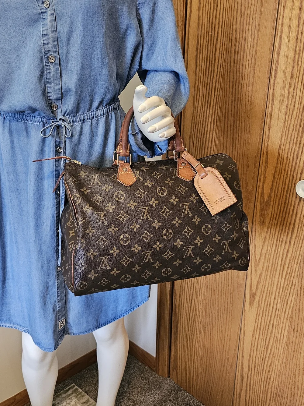 Louis Vuitton Monogram Canvas Speedy 35 - Picture 4 of 16